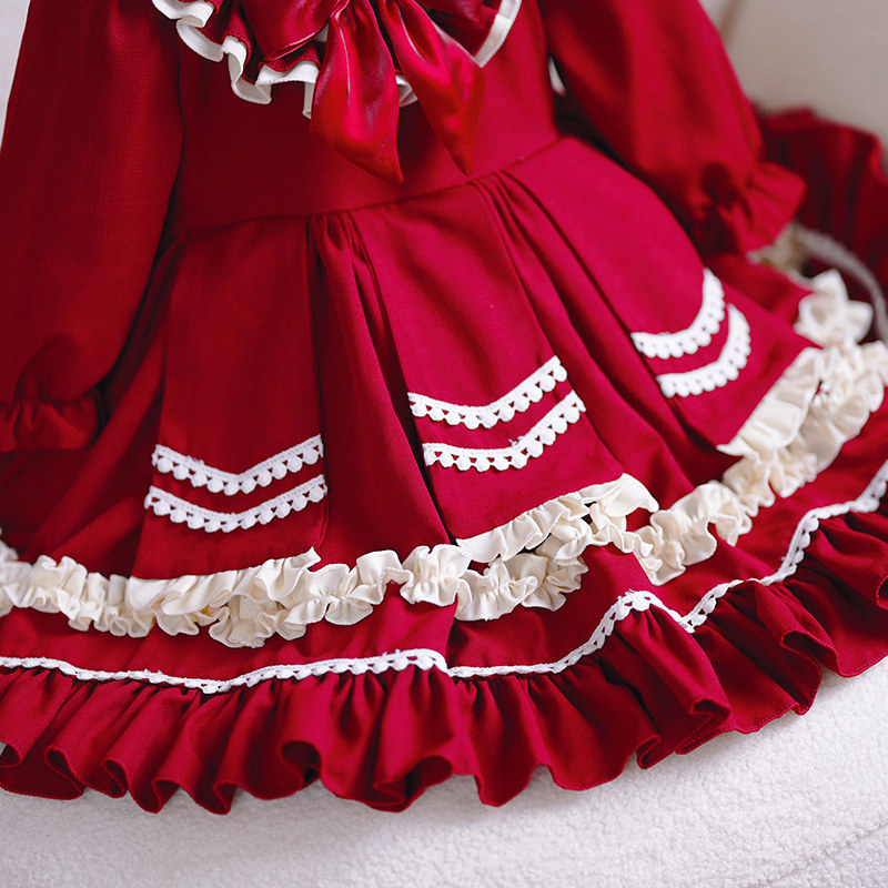 https://fulmo-img-server.com/petitdress/fdc0da9d-74c5-4b68-b81f-305aa0d6f5be.jpg