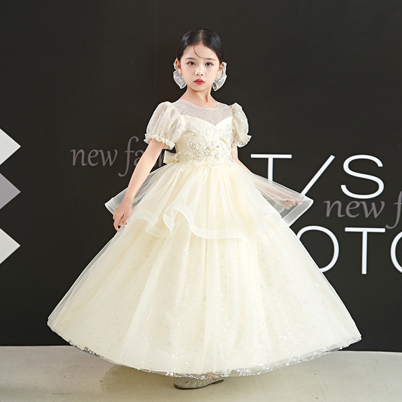 https://fulmo-img-server.com/petitdress/ff81c273-cf2e-45f9-80a3-a616f31eaae0.jpg