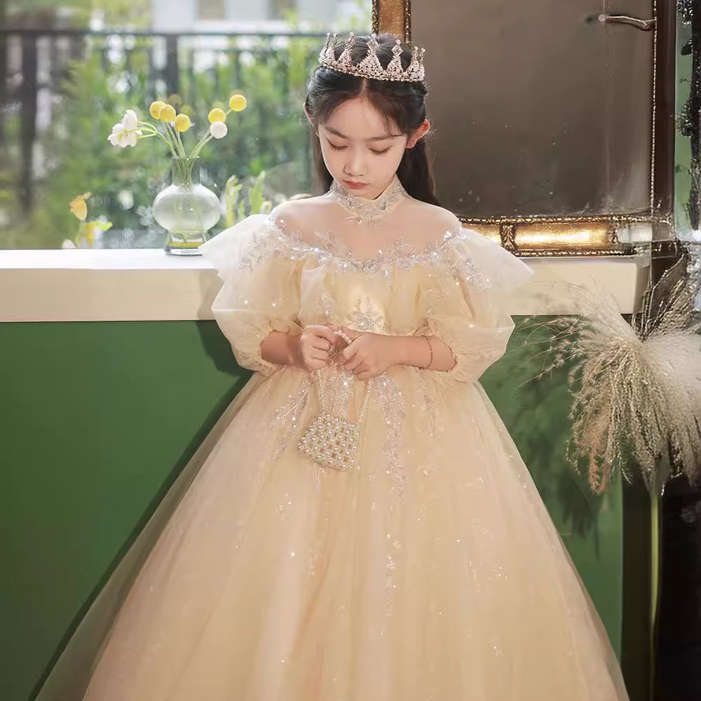 https://fulmo-img-server.com/petitdress/ff8ab4de-4250-4d0a-9a53-167040e69172.jpg