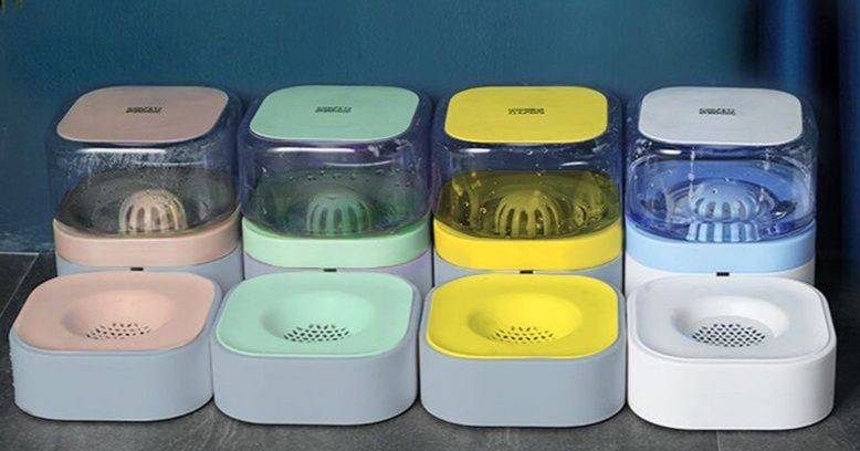 ペット食器 口周りが濡れない自動給水機能付ペット食器