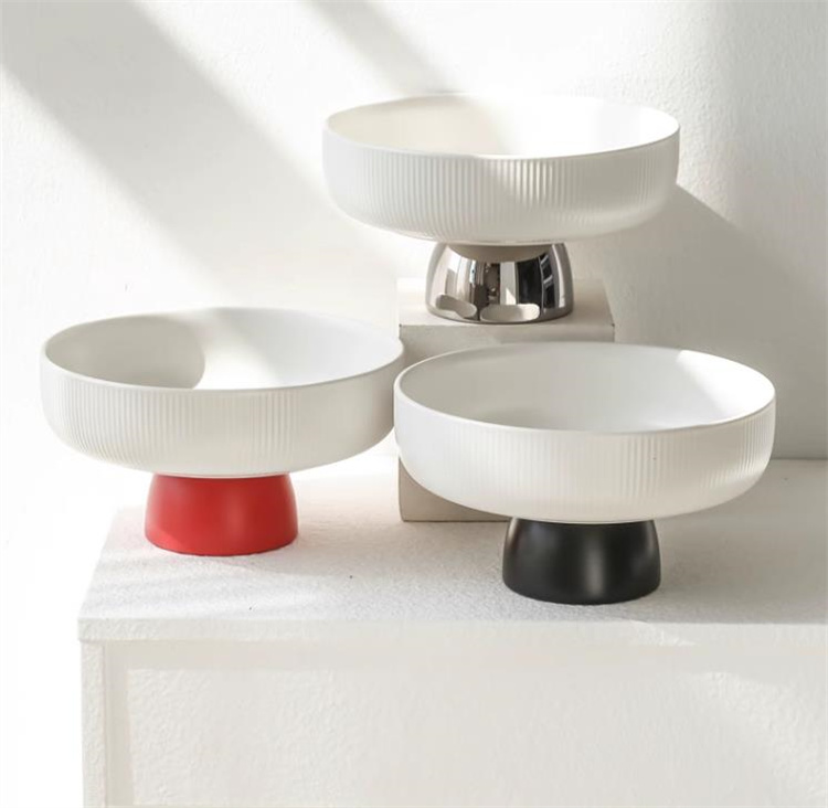 ペット食器 中型陶磁器製ペット兼用脚付き皿
