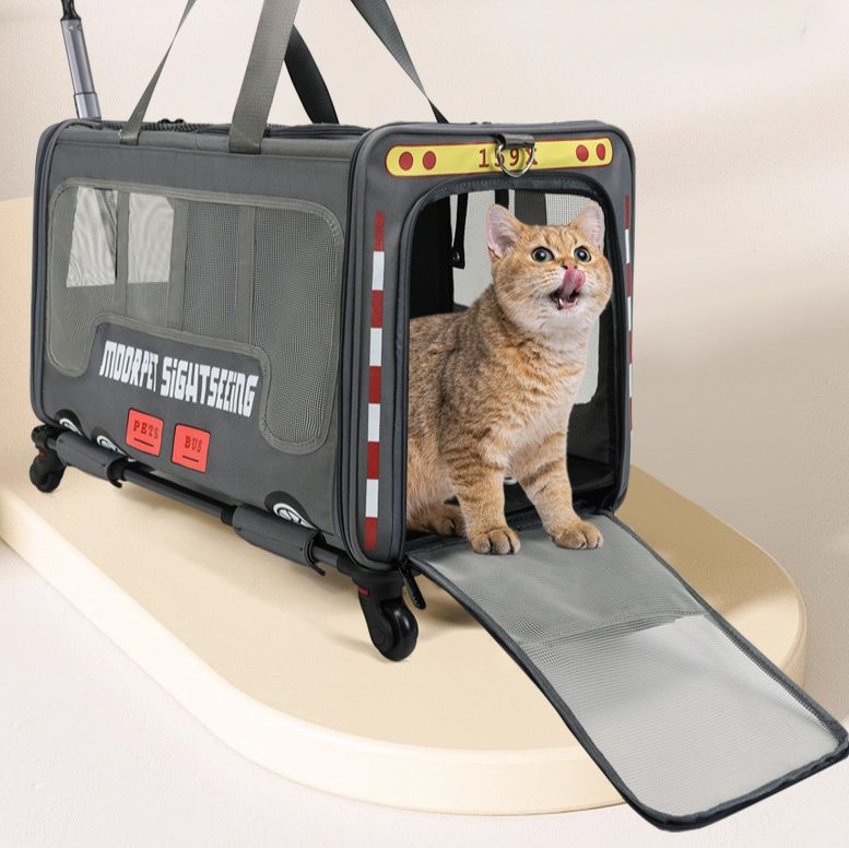 ペット キャリー 猫用お出かけバス型キャリーケース