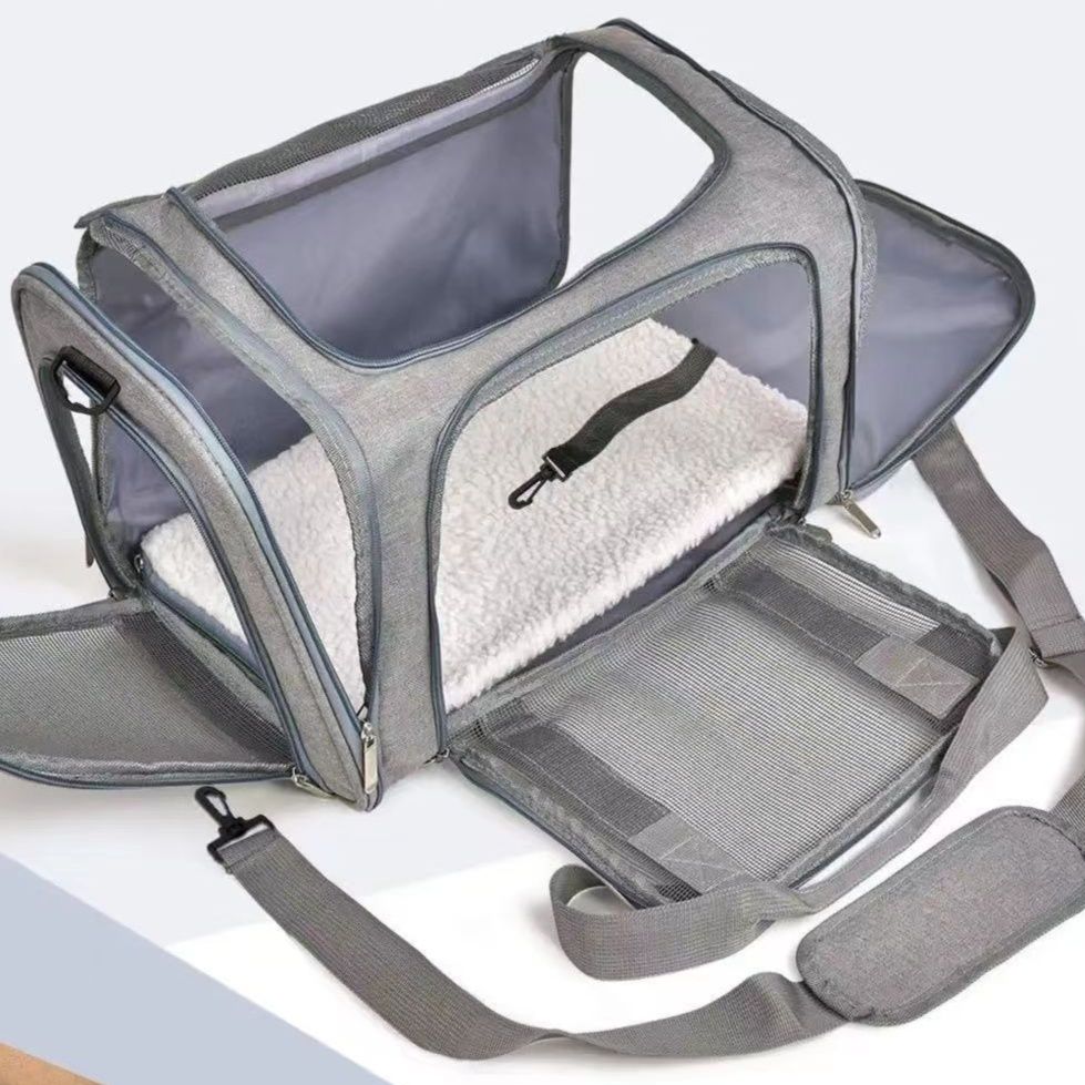 ペットキャリー犬車載用安全固定ベルト付き通気性