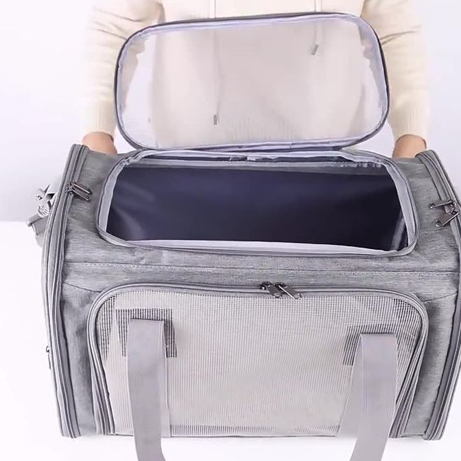 ペットキャリー犬車載用安全固定ベルト付き通気性