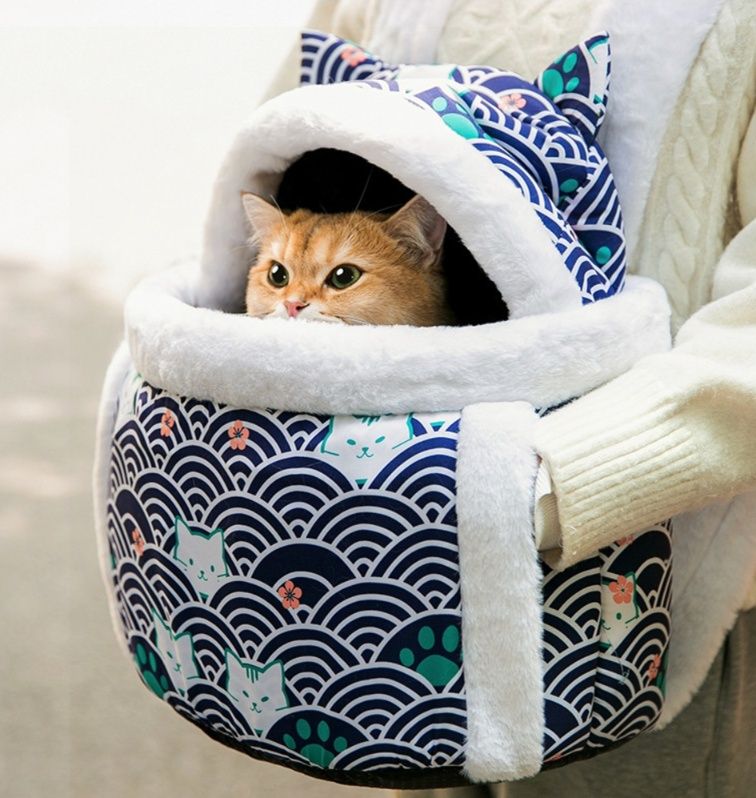和柄ふわふわ抱っこペットキャリー猫耳付き