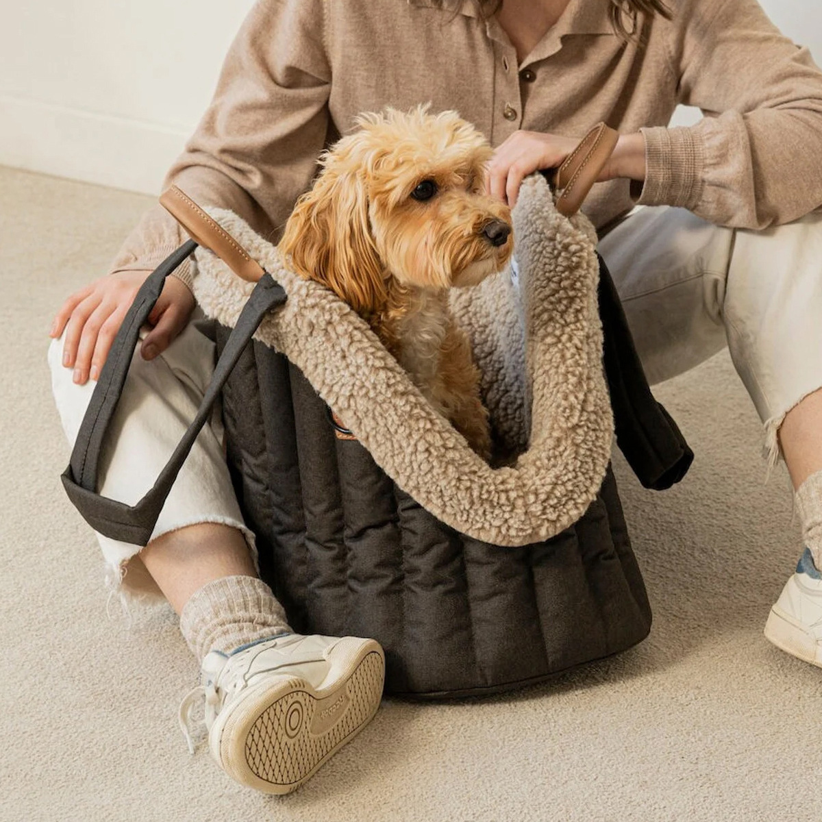 ペット キャリー　犬用 もこもこ冬のやすらぎキャリー