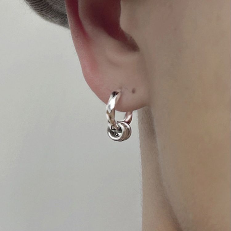 ピアスメンズ ツイストリングチャームフープピアス