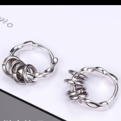 ピアスメンズ ツイストリングチャームフープピアス