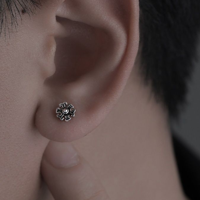 ピアスメンズ 六芒星モチーフ純銀ピアス