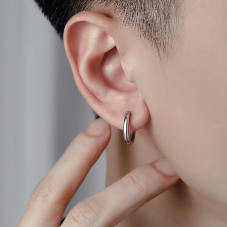 ピアスメンズ 洗練輪環フープピアス