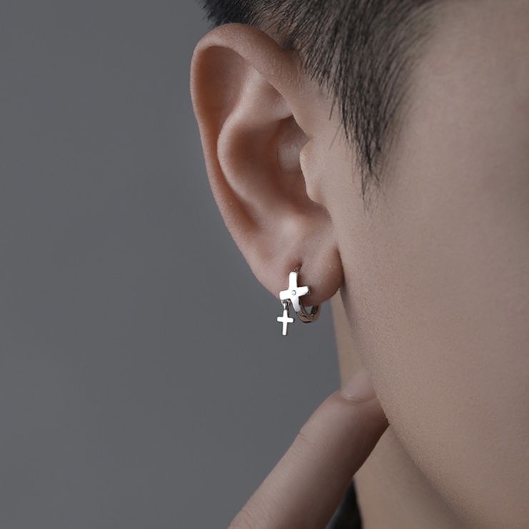 ピアスメンズ 十字架揺れるフープピアス