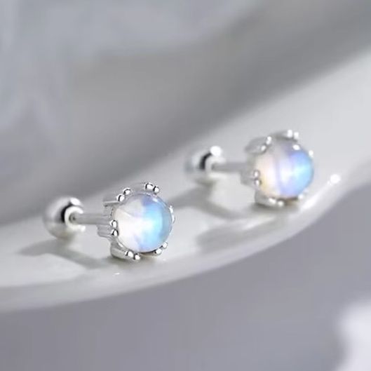 ピアスメンズ 月光石の爪留めピアス