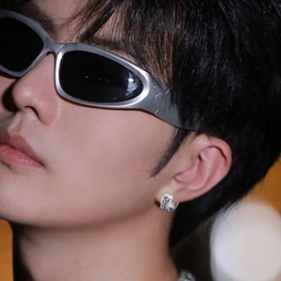 ピアスメンズ 鎖模様フープピアス