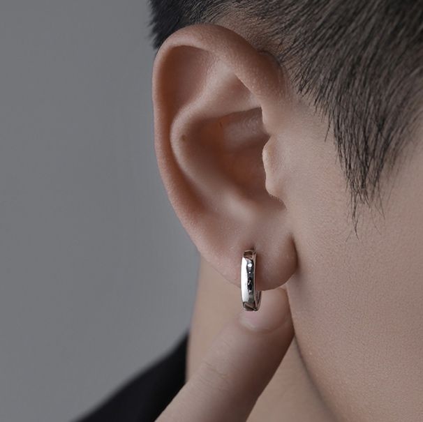 ピアスメンズ 洗練フープピアス