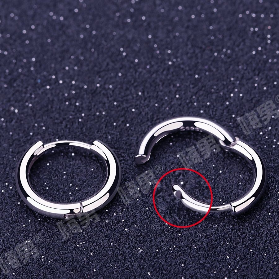 ピアスメンズ シンプル輝きリングピアス