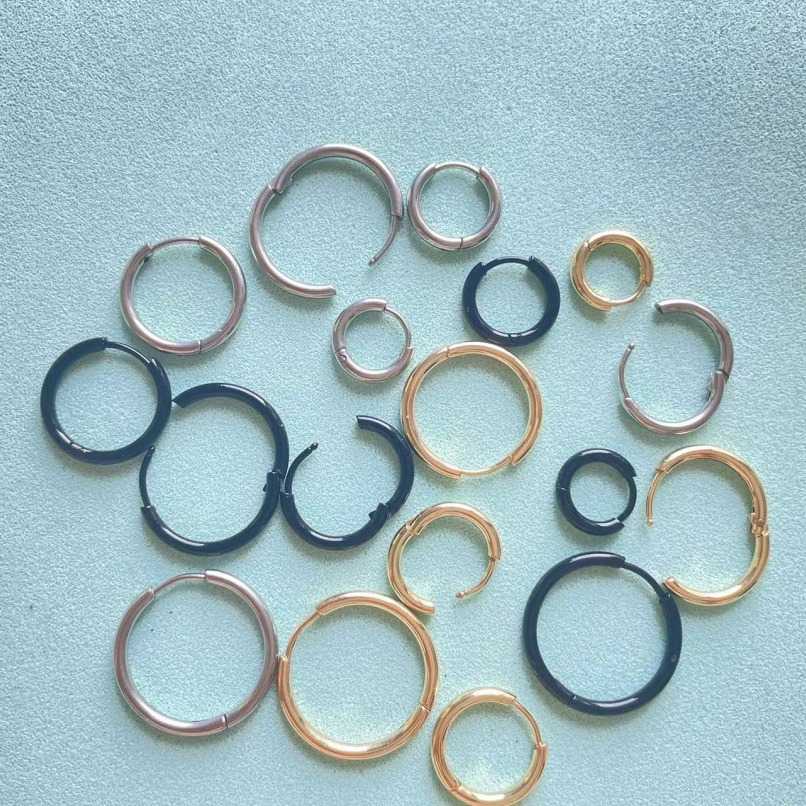 シンプルで洗練された印象を与える！おすすめのメンズピアス5選