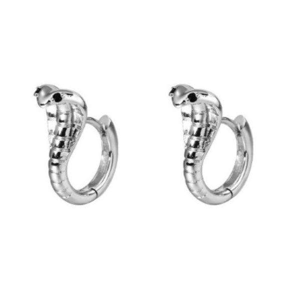 ピアスメンズ コブラデザイン フープピアス