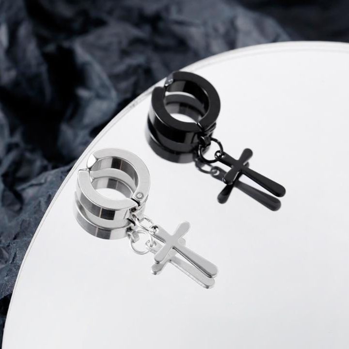 メンズピアス クロス揺れるフープピアス