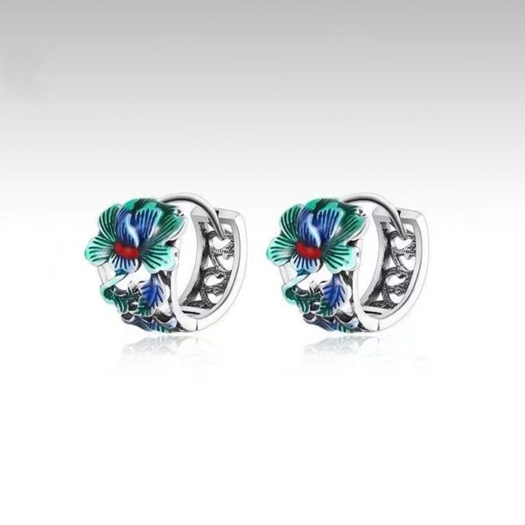 ピアスメンズ 花と蔓の伝統模様ピアス