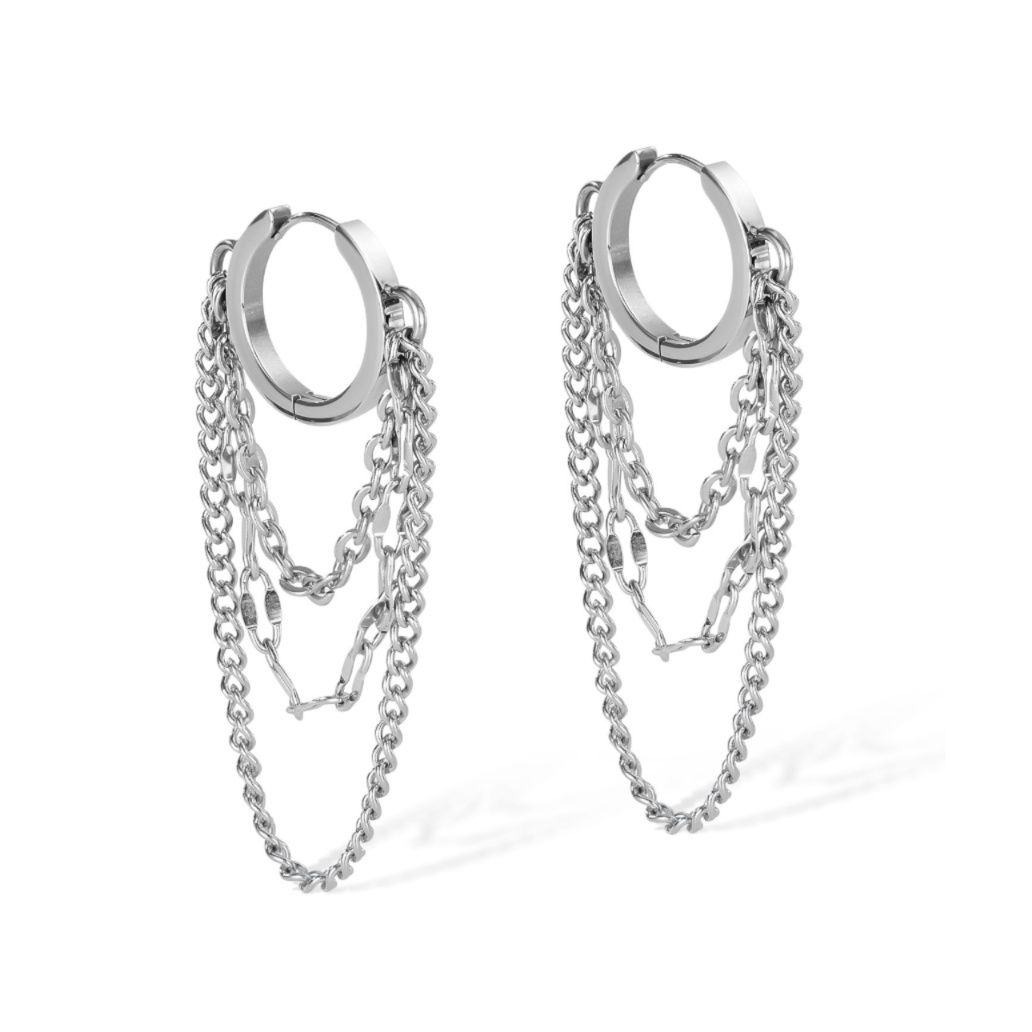 穴を開ける必要なし！おしゃれなフェイクピアスでメンズの魅力を引き出す15選