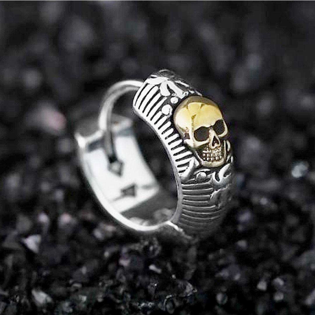 メンズピアス 髑髏彫刻リングピアス