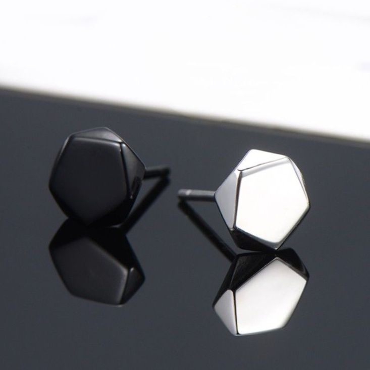 ピアスメンズ 幾何学五角形ピアス