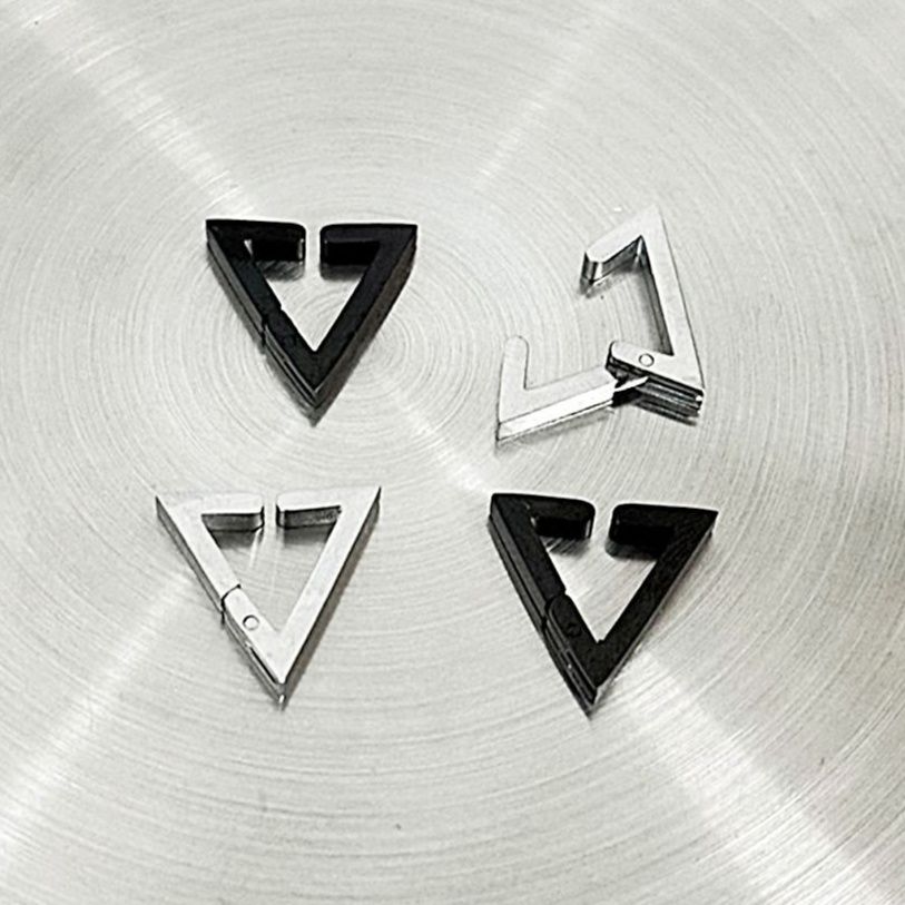 メンズピアス 幾何学模様イヤーカフ 三角形モチーフ 男性用