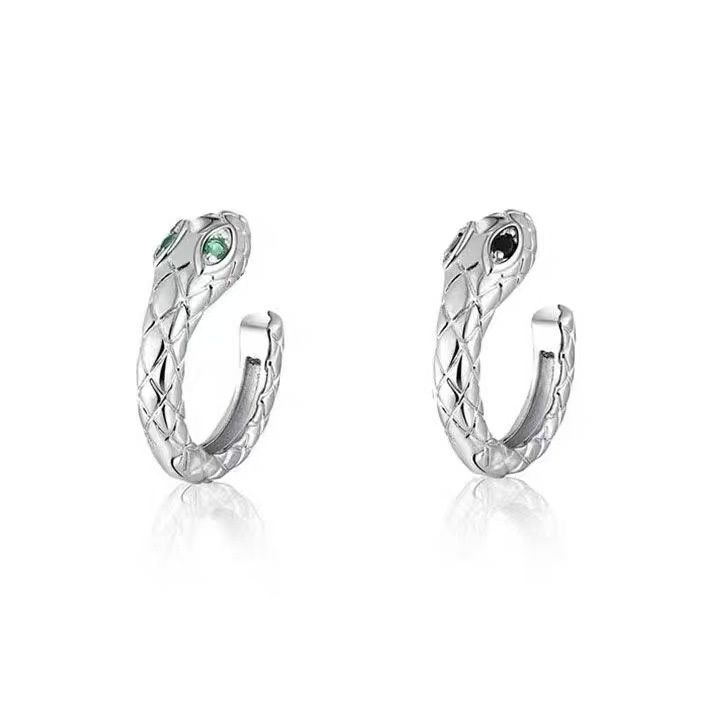 メンズピアス 蛇紋の誘惑 立体彫刻 男性用耳飾り イヤーカフ