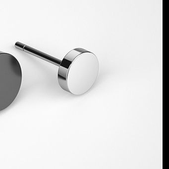 メンズピアス チタン製円形プレートスタッドピアス