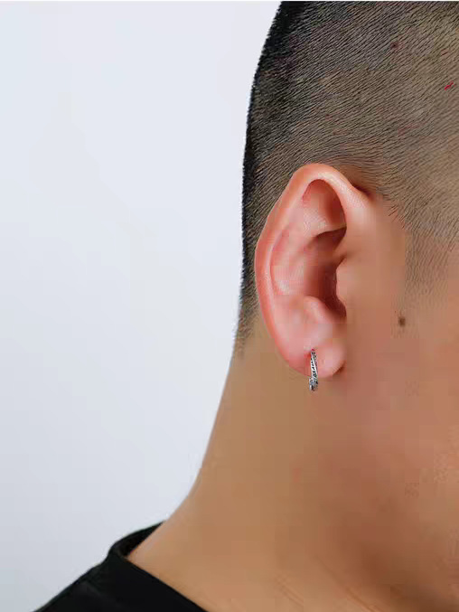 ピアスメンズ 古典模様輪型フープピアス
