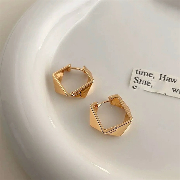 メンズピアス 立体ひし形金属製フープピアス幾何学不規則デザイン