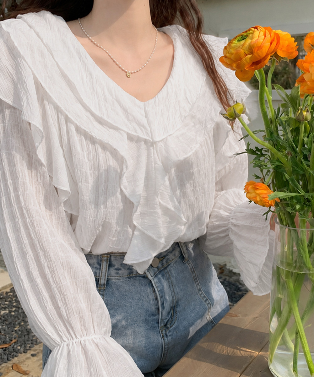 https://fulmo-img-server.com/pinkyfashion/05bda2a6-d957-4ad5-aab6-7d81e2628e78.jpg