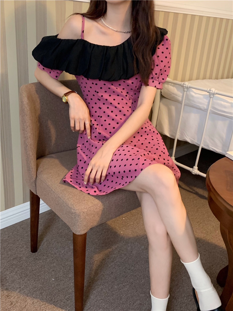 https://fulmo-img-server.com/pinkyfashion/13817872-c839-4445-b520-1ce586c1e973.jpg