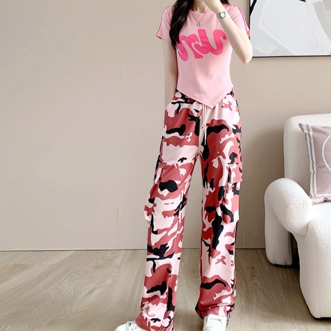 ピンクコーデ 迷彩柄ワイドカーゴボトムス パンツ