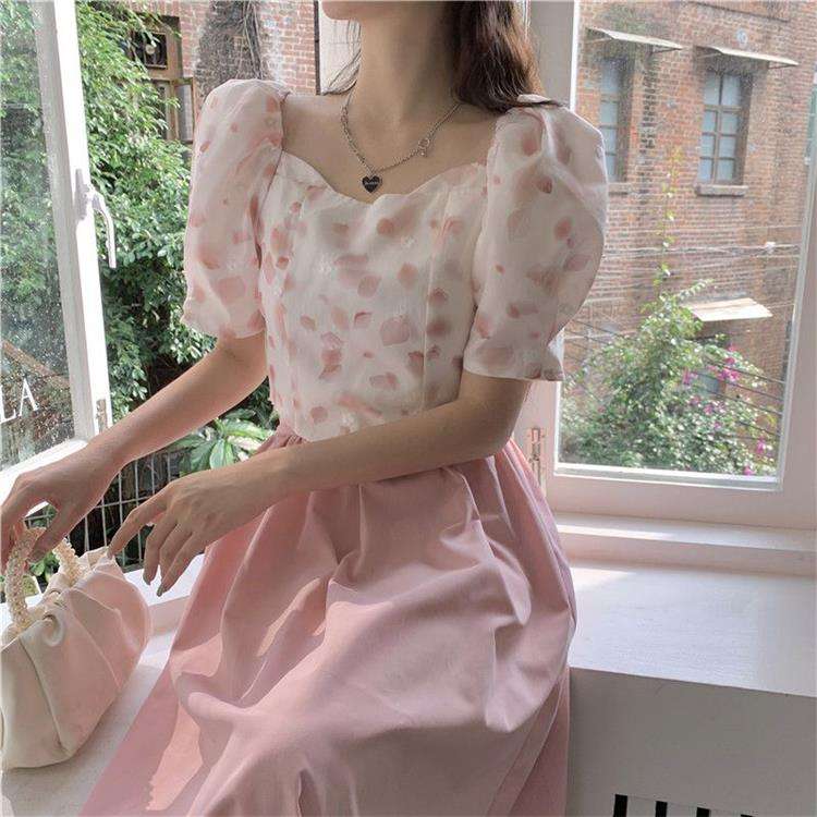 https://fulmo-img-server.com/pinkyfashion/23da9ed50ae545f9b759e32b82ed8564.jpg