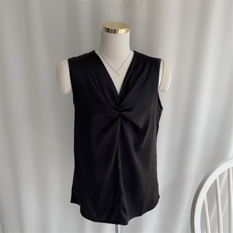 https://fulmo-img-server.com/pinkyfashion/2dda00d5-2660-4be1-b453-dfe7eb3da17e.jpg