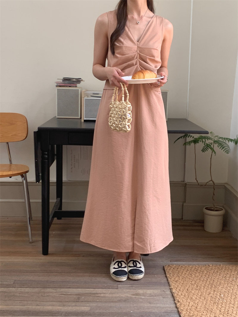 https://fulmo-img-server.com/pinkyfashion/37d2d9c4-fbdd-4072-88f9-1a4a8ad6963c.jpg