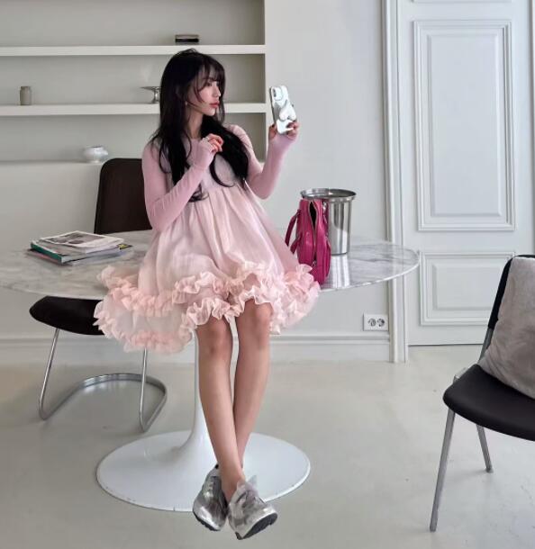https://fulmo-img-server.com/pinkyfashion/4708a9e4-007f-40e1-b4d4-7abd5974eb6c.jpg