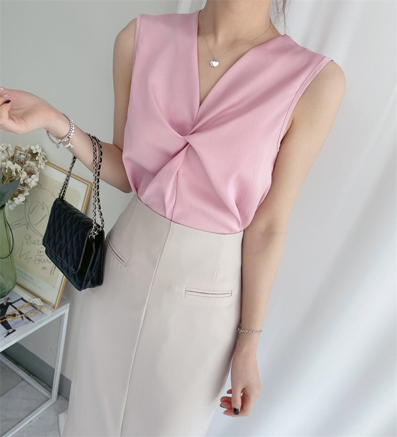 https://fulmo-img-server.com/pinkyfashion/5c544ce7-7105-4734-a6c0-cec9a2616c8d.jpg