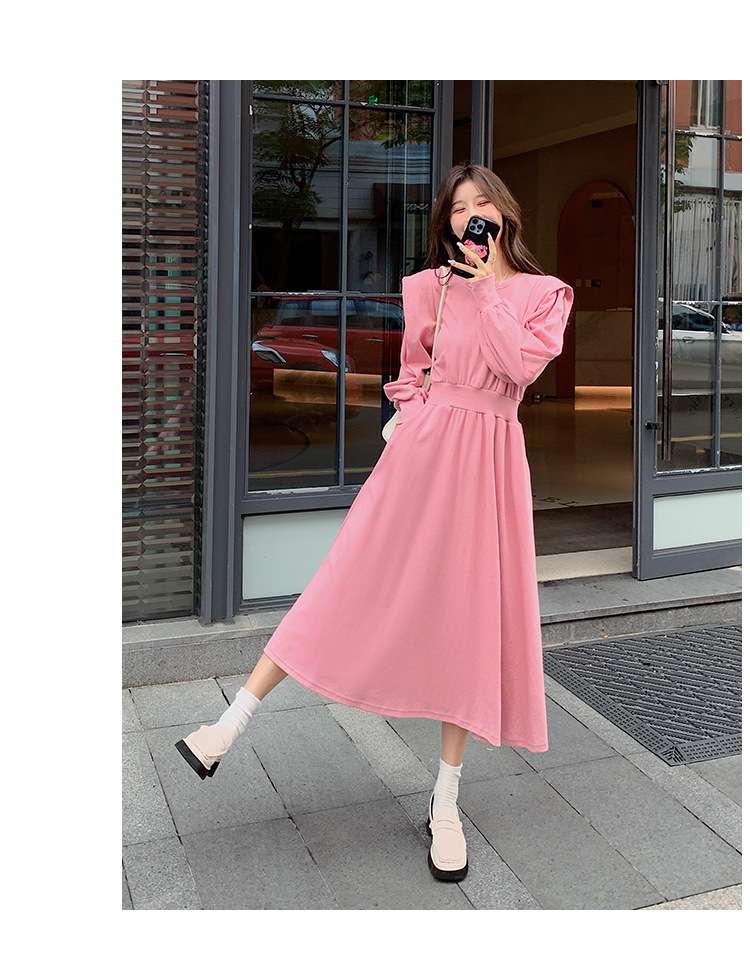 https://fulmo-img-server.com/pinkyfashion/5cc650162fbb49998fa741c79b1daa05.jepg