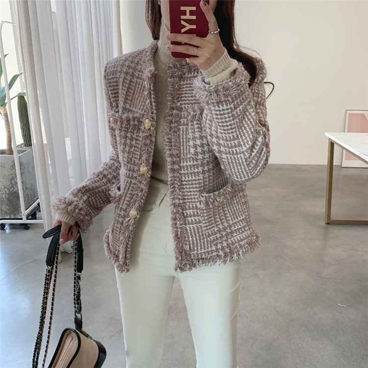 ピンクコーデ ツイード風ショート丈ジャケット上品ピンク