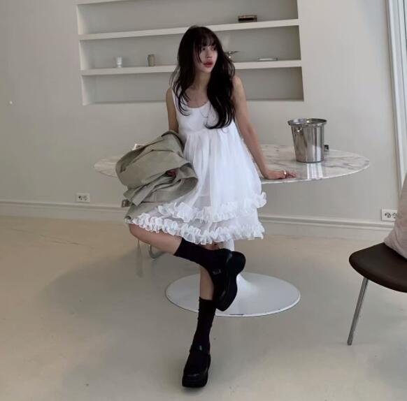 https://fulmo-img-server.com/pinkyfashion/71b7c77e-59fe-4ab4-97e5-b04c273f184f.jpg