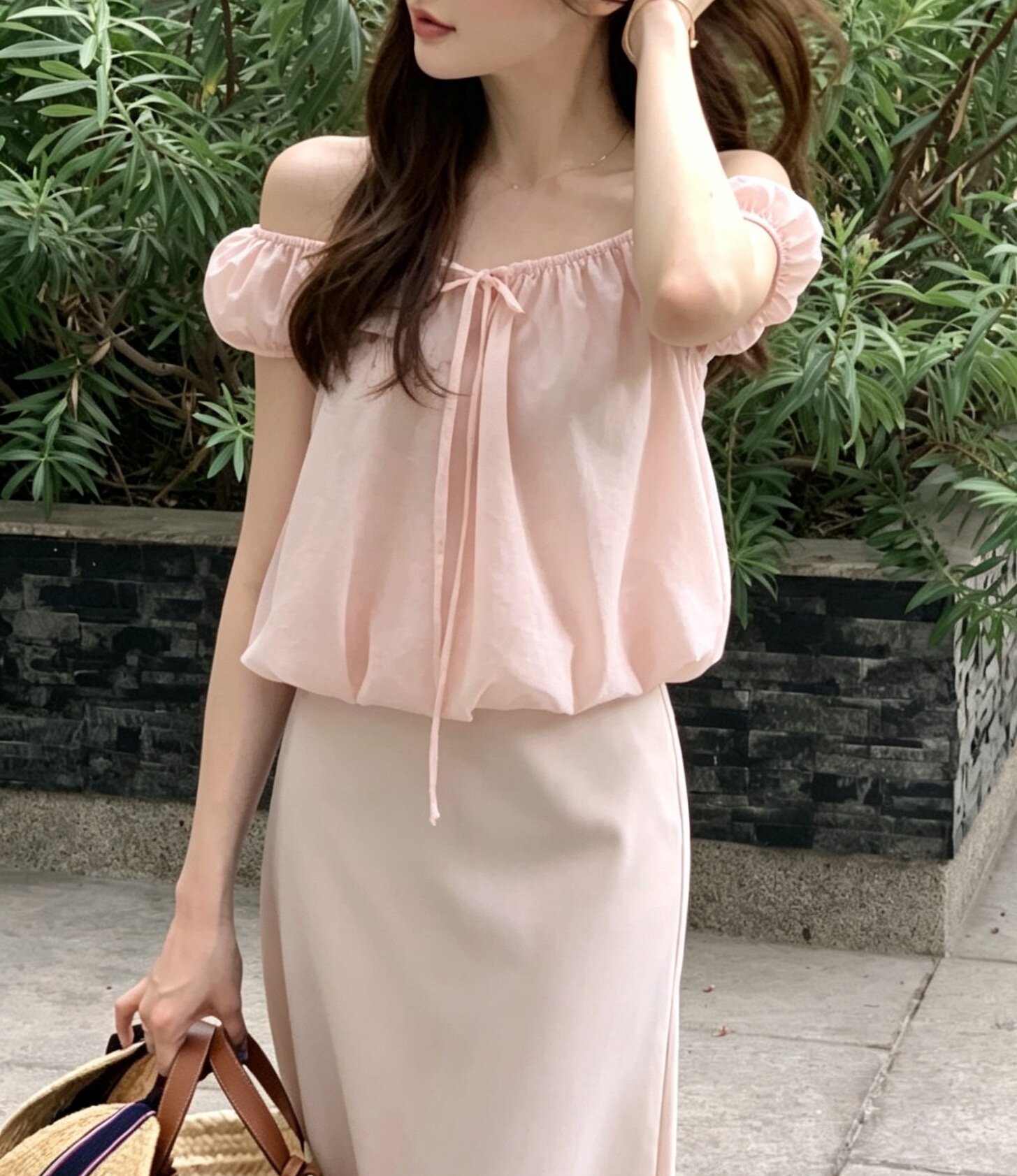 https://fulmo-img-server.com/pinkyfashion/8786f374-4d24-4b8a-b556-7318087b6842.jpg