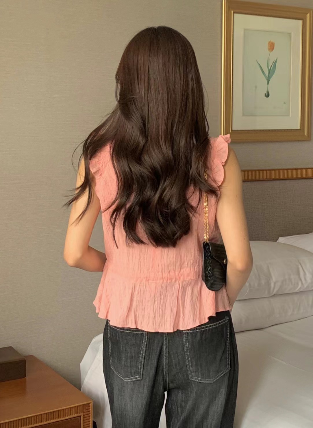 https://fulmo-img-server.com/pinkyfashion/8b1c01ac-ce88-4e30-b2fd-c2a60e45a77e.jpg