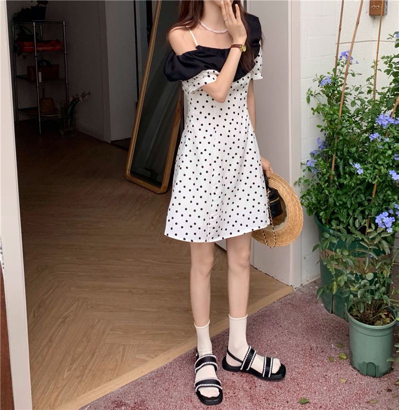 https://fulmo-img-server.com/pinkyfashion/a16b68aa-14f9-4796-ab1d-d039f9fbf200.jpg