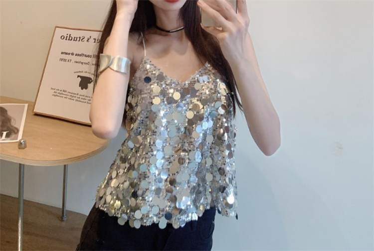 https://fulmo-img-server.com/pinkyfashion/bf9d90a0-0ee9-412d-8e91-9bd4d6324497.jpg