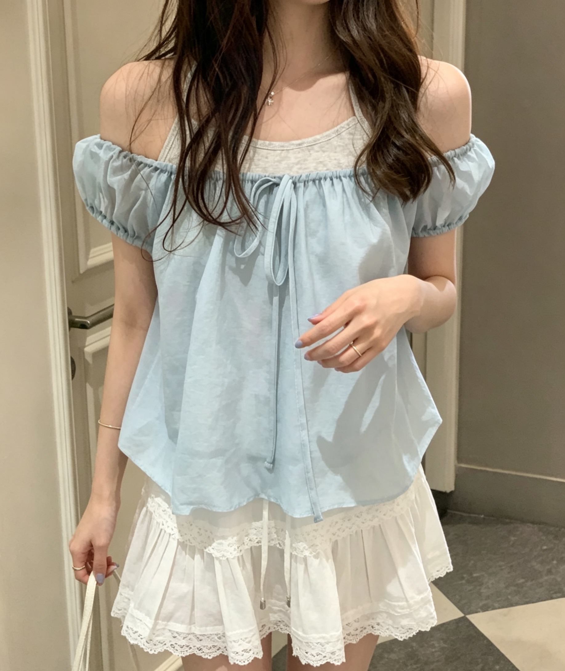 https://fulmo-img-server.com/pinkyfashion/e2982c31-d9d7-4b5a-a39f-7c43e5f5fcb5.jpg