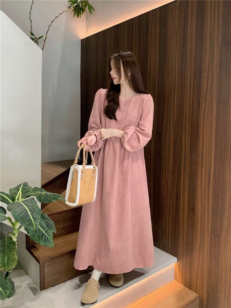 https://fulmo-img-server.com/pinkyfashion/fb0e1d0a0ec741bbbab1552b50152d66.jepg