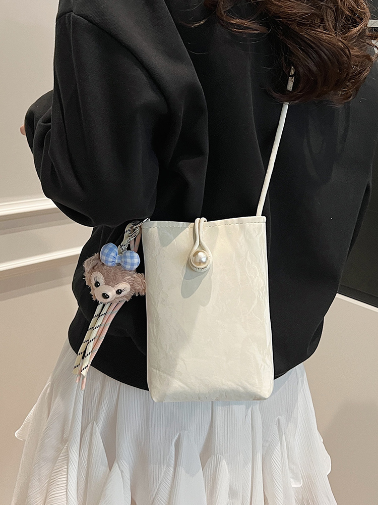 ポシェット ぬいぐるみチャーム付きミニポシェット