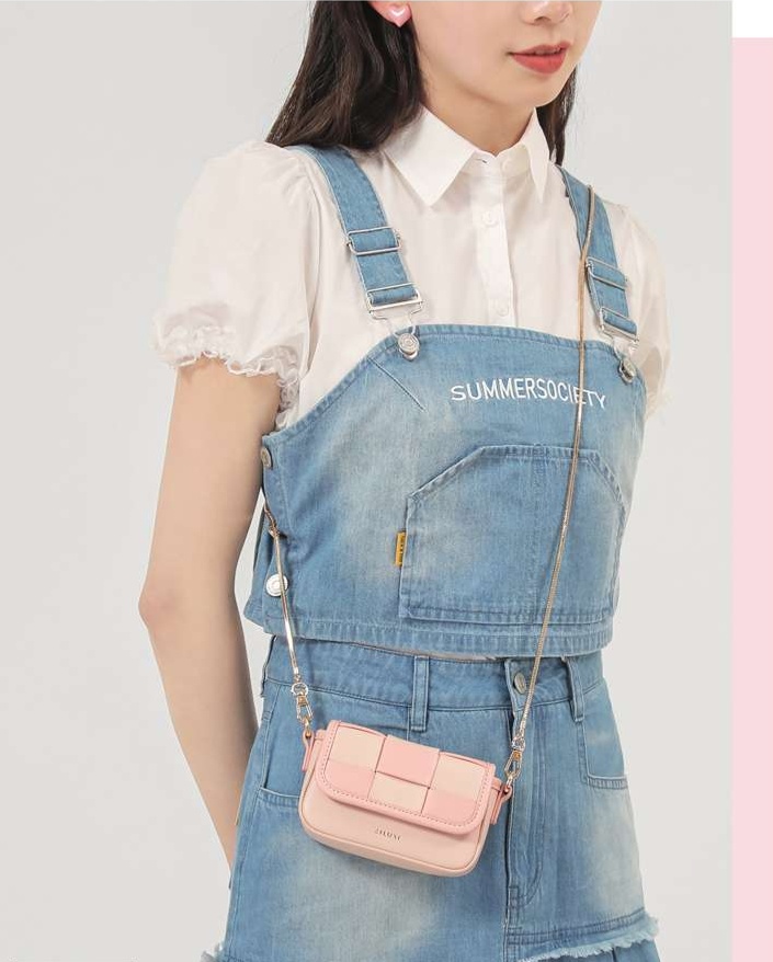 https://fulmo-img-server.com/pochettemellia/1730280229124_06w49awj_cropped.jpg